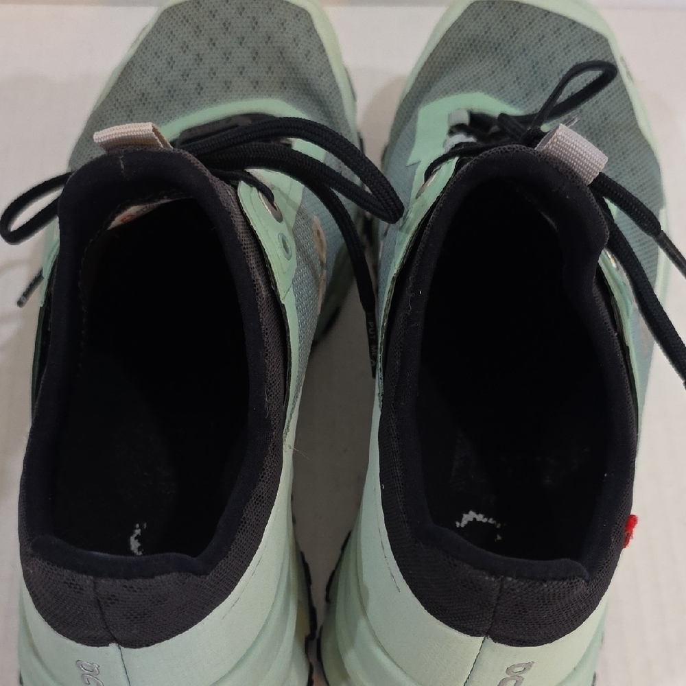 On Running Women's Mint Green and Black Cloudventure Trail Shoes 7.5 - Picture 8 of 12